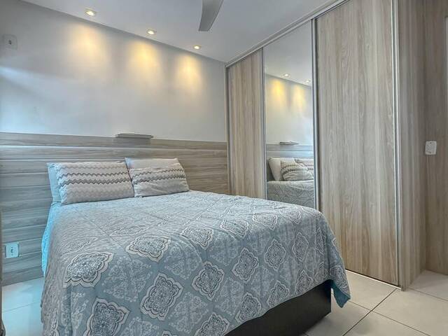 #12 - Apartamento para Venda em Serra - ES
