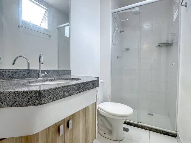 Apartamento para Venda em Serra - 5